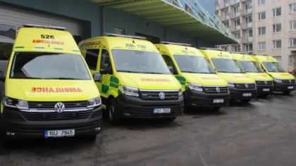 Nové moderní sanitní vozy a dokončená přístavba v sídle Zdravotnické záchranné služby Ústeckého kraje