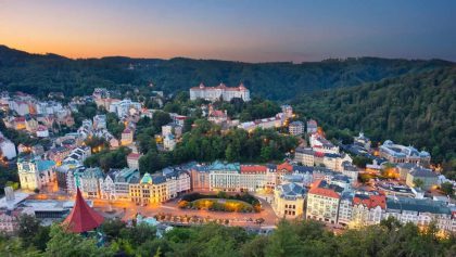 Karlovy Vary dál povede Andrea Pfeffer Ferklová