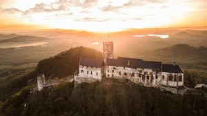 Liberecký kraj láká na výlet okolo Velkého a Malého Bezdězu  