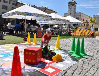 Kroměříž po roční přestávce opět otevřela relaxační zónu na Velkém náměstí